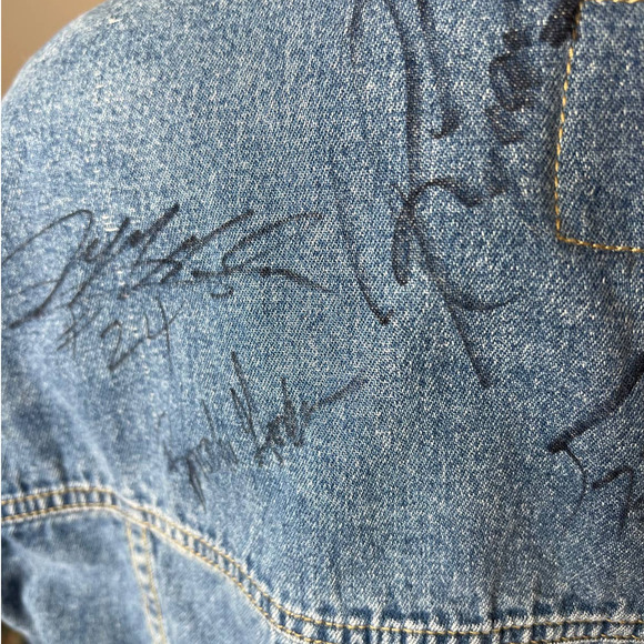 Vintage Liz Claiborne Jean Jacket with Sport Team Signatures Size Small Petite - Picture 6 of 9